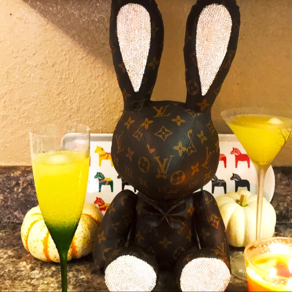 🦄 LOUIS VUITTON Swarovski Crystals Monogram Jeweled LV Bunny LARGE HAPPY EASTER - Picture 2 of 13